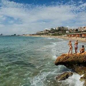 https://tarragona-ciudad-el-serrallo-ap-3.top-hotels-tarragona.com
